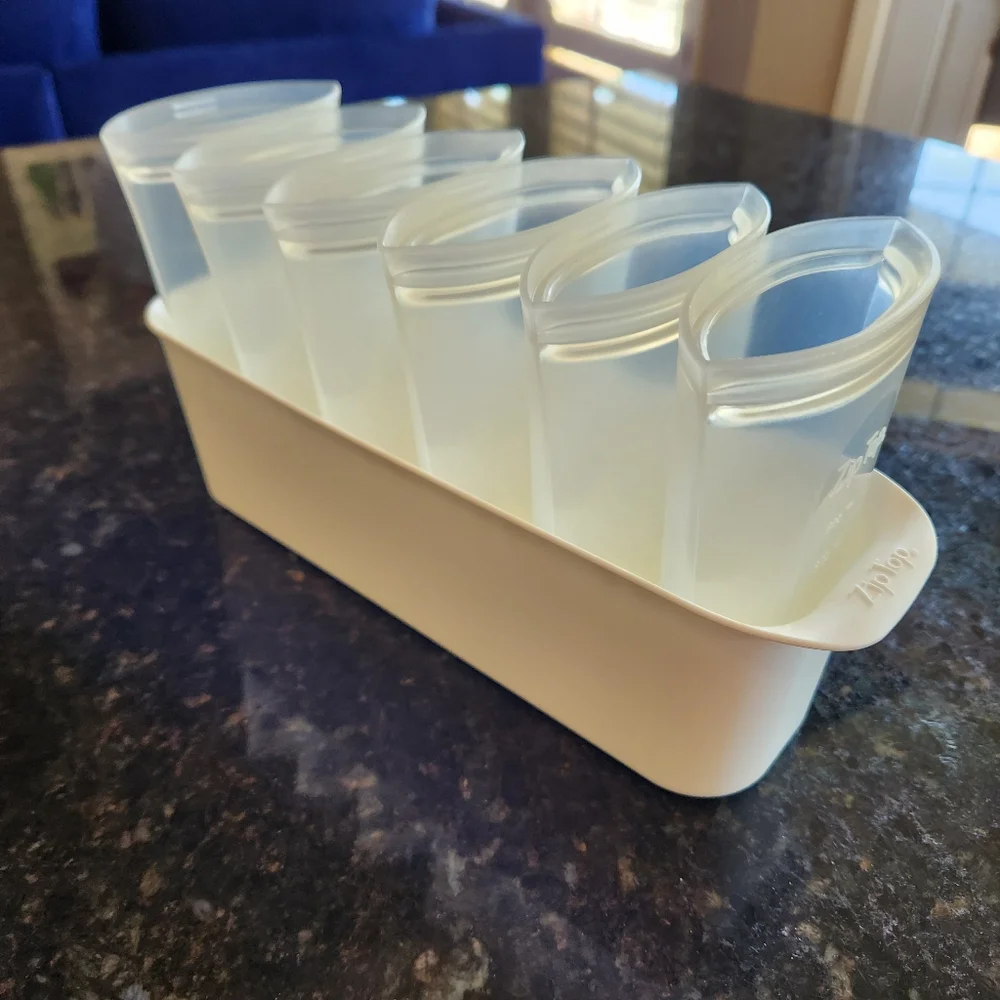 ZipTop Reusable Breastmilk Containers with Tray